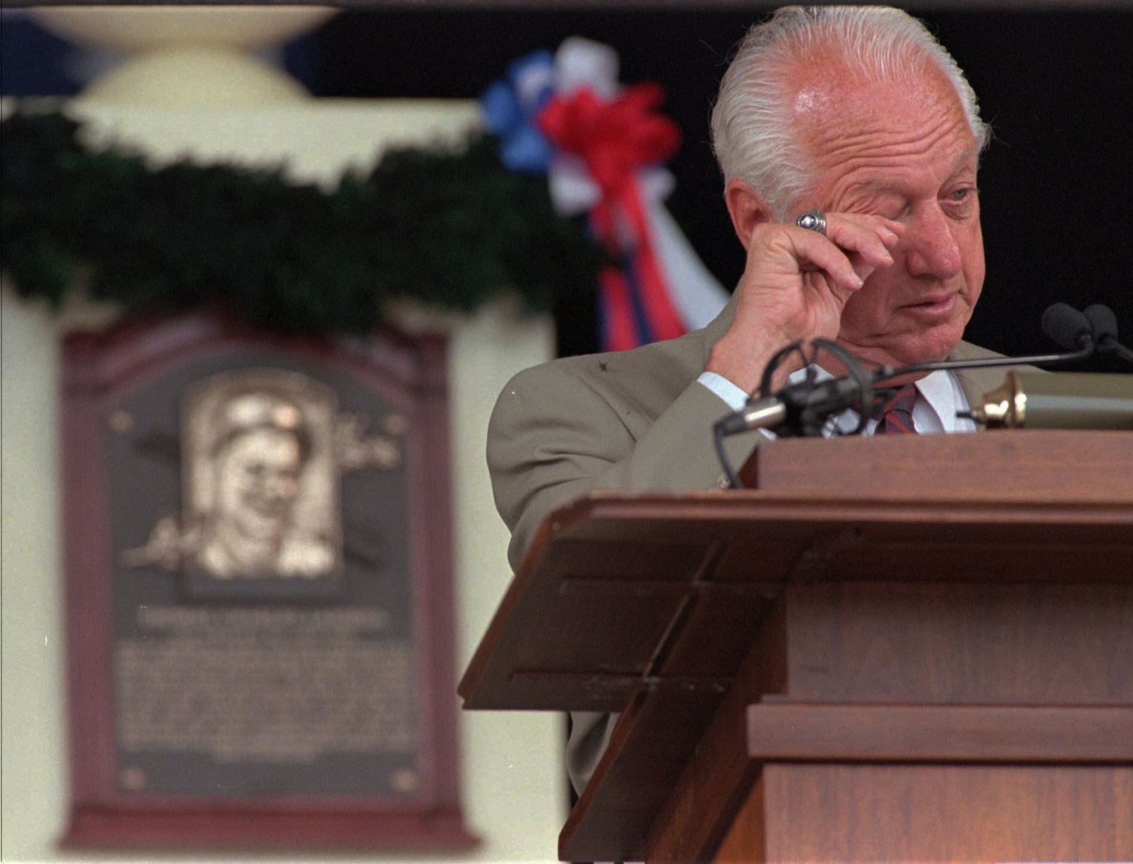 Lasorda choked up in Cooperstown